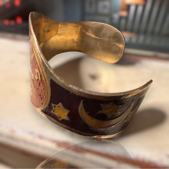 Vintage Brass Hand Painted TAURUS Zodiac Cuff Bracelet Astrology - Picture 3 of 10